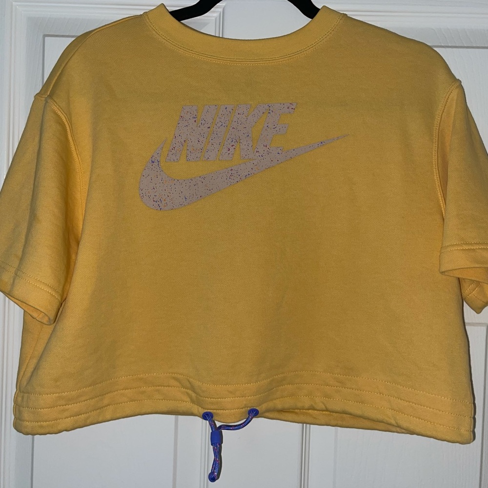 Nike Women's Yellow Drawstring Short Sleeve Crop Top